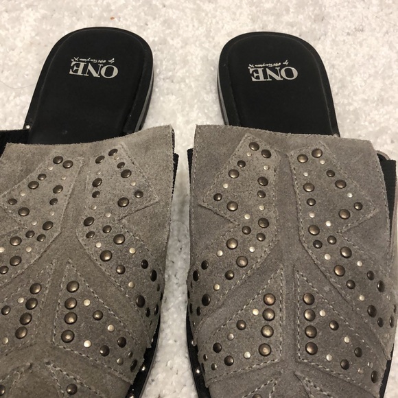 New One Teaspoon grey suede studded mules Sz 40 - Picture 3 of 5